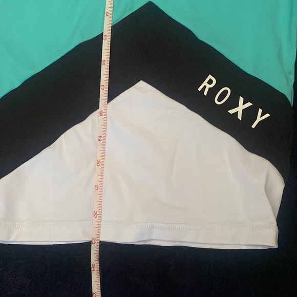 Roxy Rash Guard - Picture 5 of 5